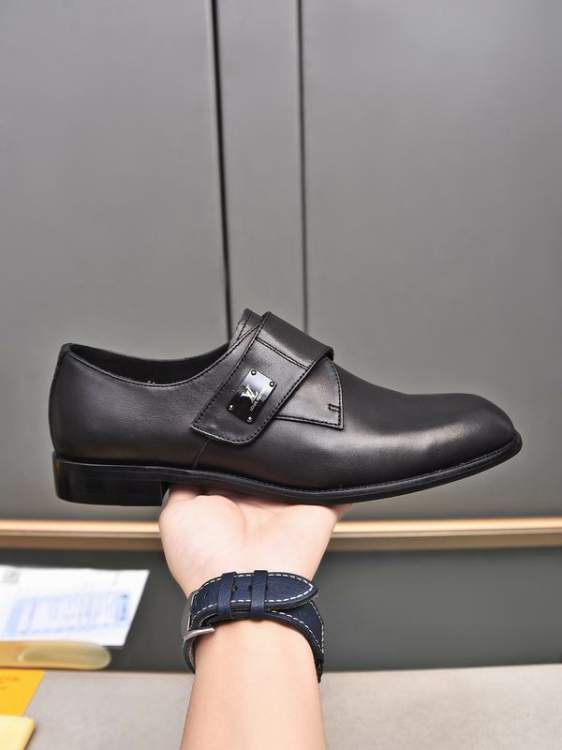 Picture of Louis Vuitton Shoes _SKULVsz38-44hnq110314819
